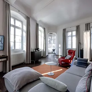 Arthotel מלון